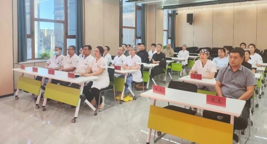 铮铮誓言铭初心，砥砺奋进担使命 长春仲德骨科医院举行新党员入党宣誓仪式